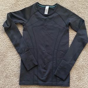 Ivivva long sleeve athletic top